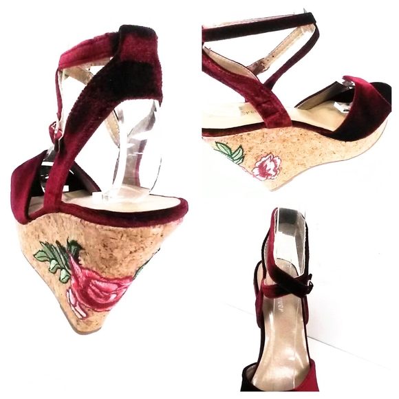 NEW! Burgundy Crush Velvet Wedge! - Picture 3 of 12